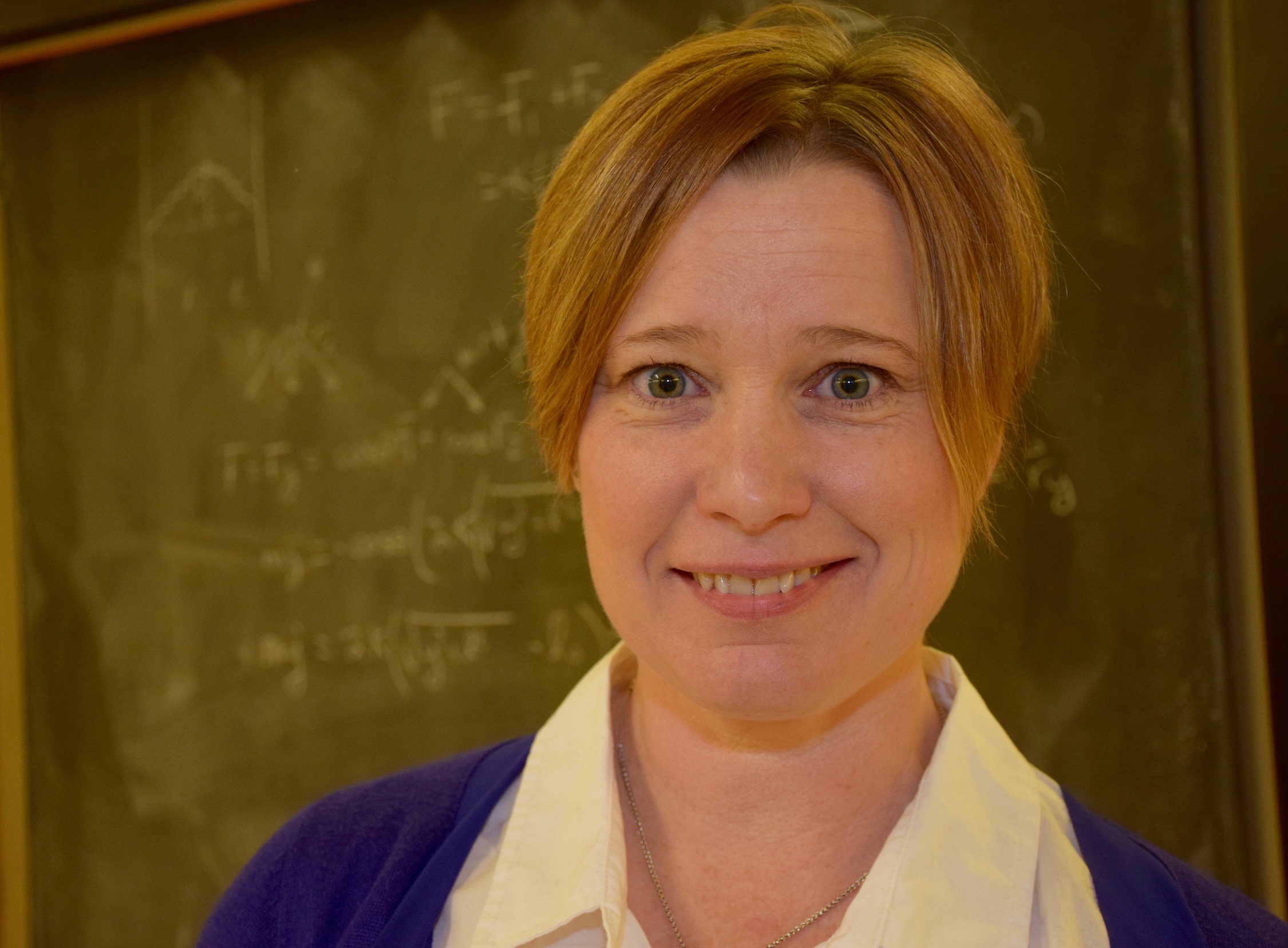 Physics Prof Wins Prestigious 3M Teaching Fellowship