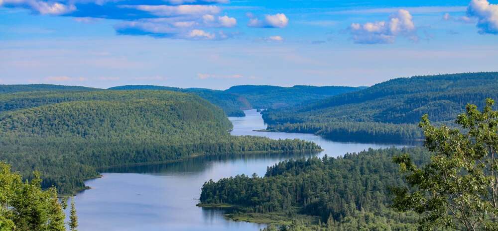 a photo an ontario lake