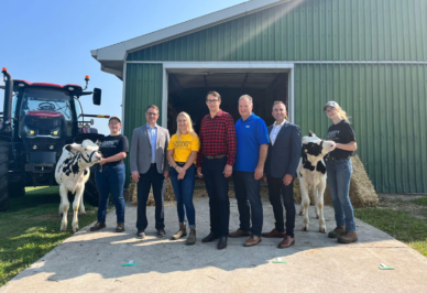 Dairy Farmers of Ontario Partners With U of G’s Ridgetown Campus on Dairy Apprenticeship