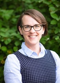 Headshot of Jennifer Silver smiling at the camera.