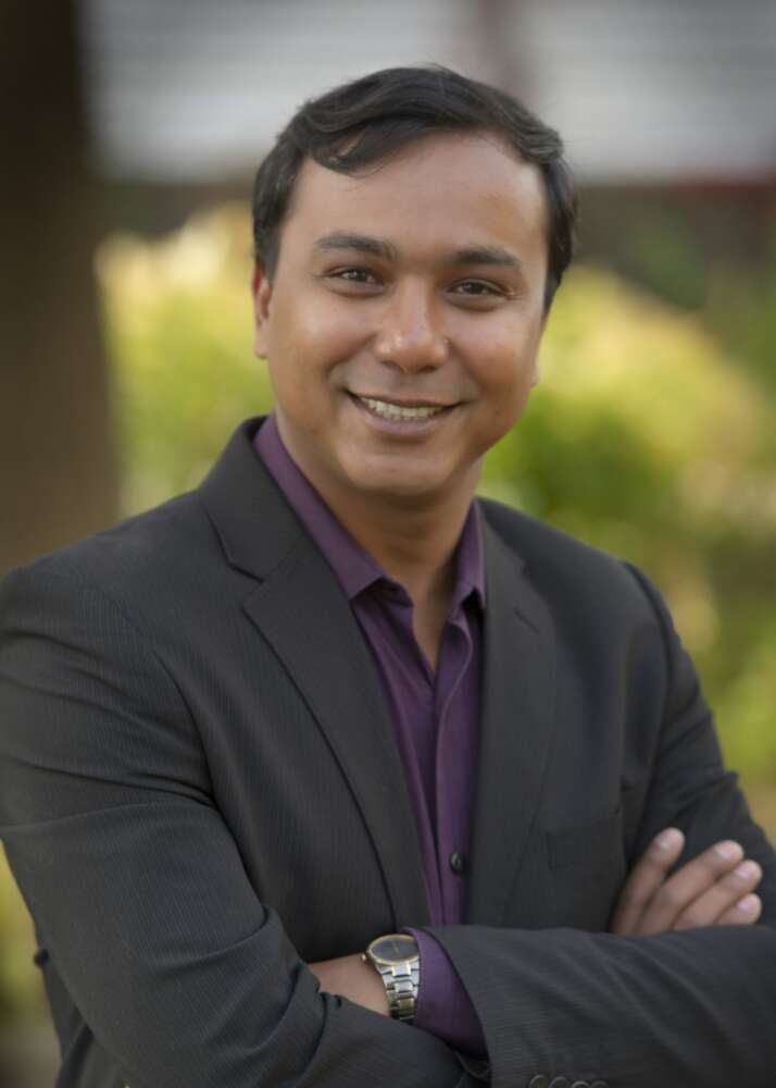 Portrait of Dr. Asim Bissau